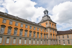 Universitaet Bonn